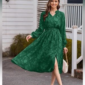 Green long sleeve midi dress with floral design